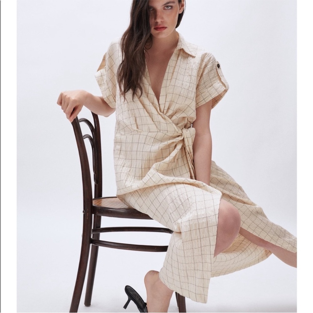 Zara Cream Windowpane Crinkly Fabric Wrap Midi Dress Size XS